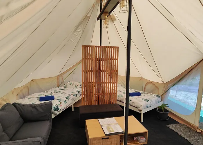 Glamping At Zeehan Bush Camp