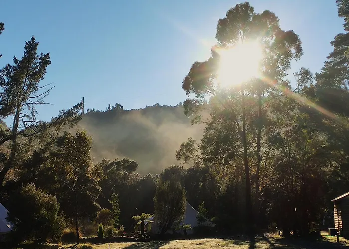 Glamping At Zeehan Bush Camp